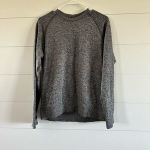 Men’s lululemon long sleeved